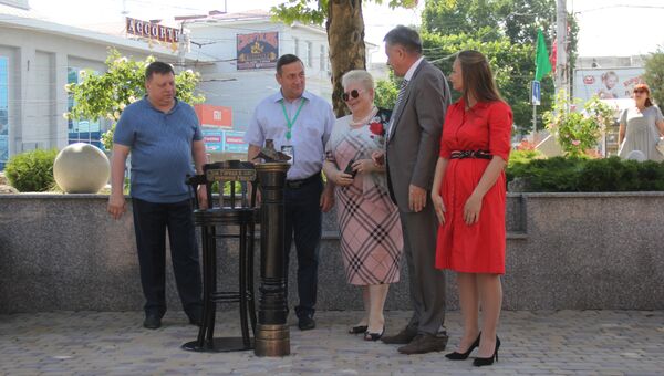 Открытие скульптурной композиции Чижик-Пыжик в рамках празднования Дня города в Симферополе. 1 июня 2019