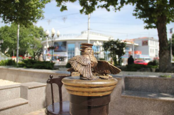 Открытие скульптурной композиции Чижик-Пыжик в рамках празднования Дня города в Симферополе. 1 июня 2019 Открытие скульптурной композиции Чижик-Пыжик в рамках празднования Дня города в Симферополе. 1 июня 2019