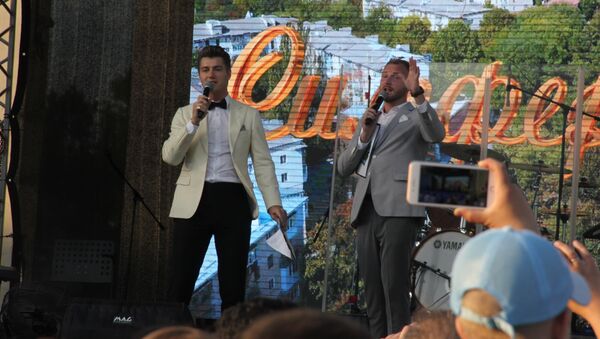 Певец и актер Алексей Воробьев на гала-концерте в часть Дня города Симферополя. 1 июня 2019