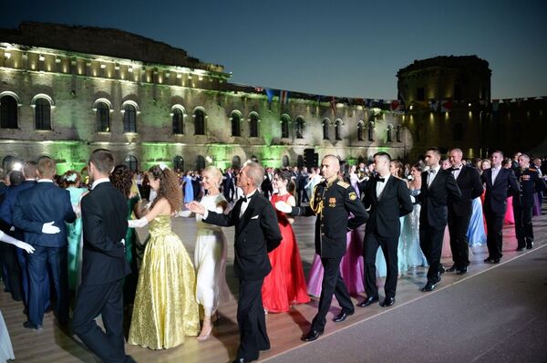 VI Большой севастопольский благотворительный офицерский бал VI Большой севастопольский благотворительный офицерский бал