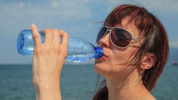 Пластиковые бутылки - одна из главных причин загрязнения океана