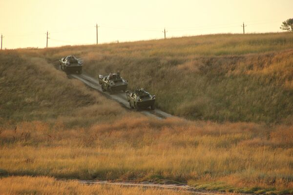 БРДМ-2 форсируют пролив во время акции Дорога мужества БРДМ-2 форсируют пролив во время акции Дорога мужества