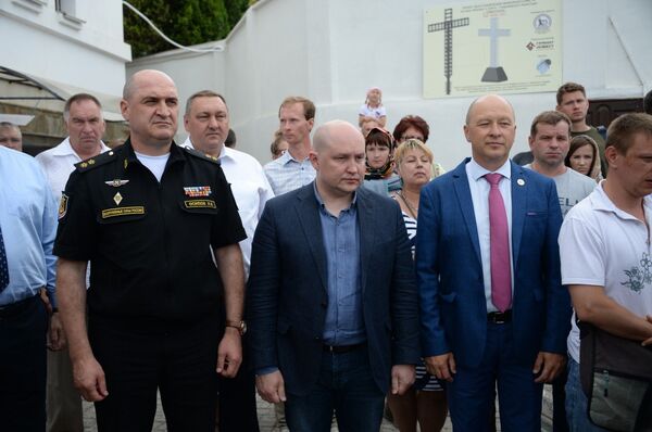 Молебен по случаю восстановления креста на скале у Фиолента в Севастополе Молебен по случаю восстановления креста на скале у Фиолента в Севастополе