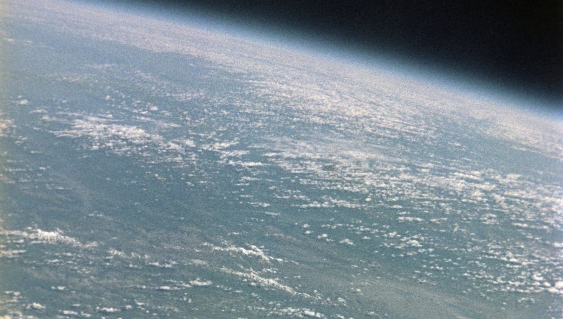 Снимок Земли летчика-космонавта Германа Титова с высоты в триста километров. - РИА Новости, 1920, 23.11.2020