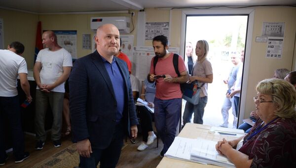 Михаил Развожаев на избирательном участке в Единый день голосования