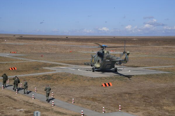 30 самолетов и вертолетов из состава морской авиации и ПВО ЧФ и ЮВО участвовали в учениях