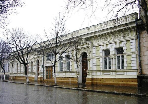 Послание во льве: о чем рассказывают украшения старинных крымских зданий Послание во льве: о чем рассказывают украшения старинных крымских зданий
