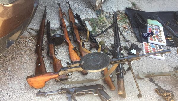 В Севастополе пограничники выявили арсенал оружия