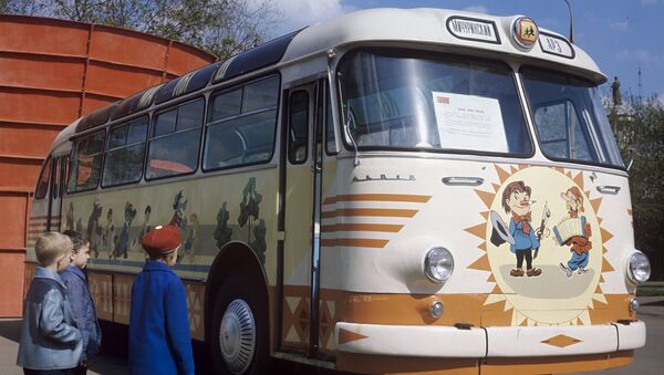 Автобус, оборудованный для перевозки детей. Архивное фото
