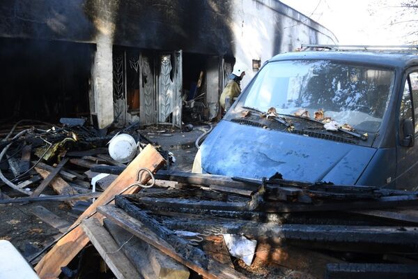 Тушение пожара в Центре спортивной подготовки сборных команд Республики Крым