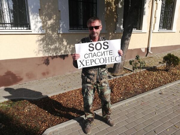 Бывший сотрудник Херсонеса, реставратор первой категории памятников каменного зодчества Анатолий Туманов Бывший сотрудник Херсонеса, реставратор первой категории памятников каменного зодчества Анатолий Туманов