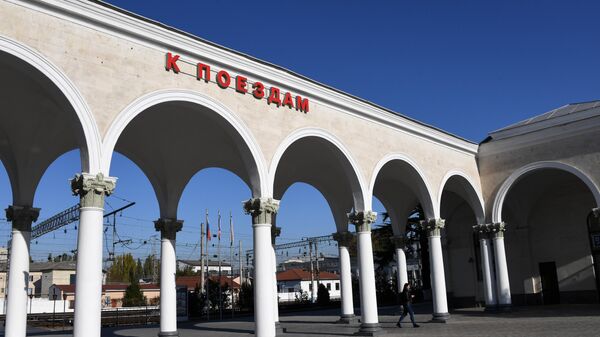 Симферопольский железнодорожный вокзал. Подготовка к запуску поездов по Крымскому мосту. 