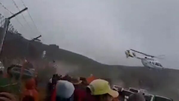 Экстренная посадка вертолета президента Боливии
