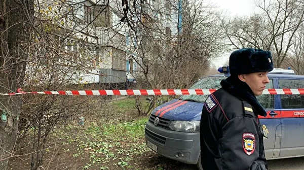 Обстановка на месте гибели женщины и малолетнего ребенка в Москве 