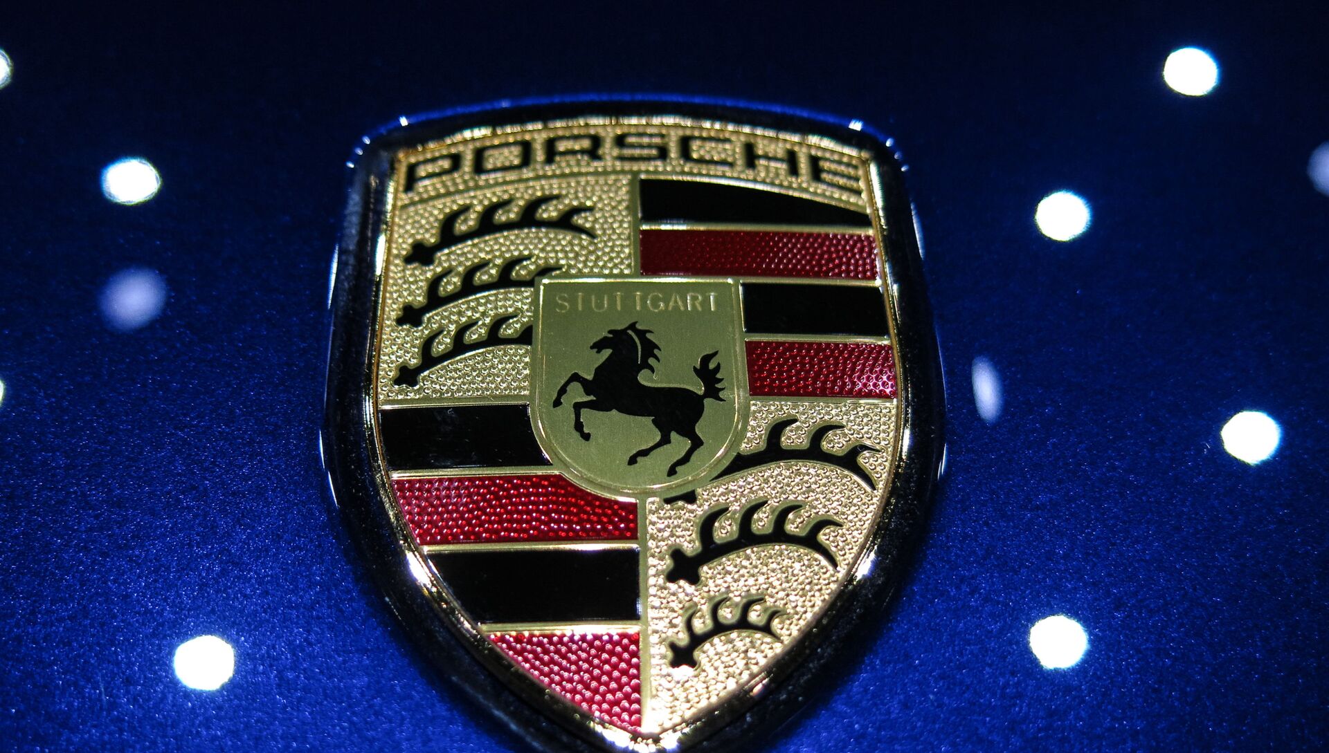 Логотип Porsche. Архивное фото - РИА Новости, 1920, 11.11.2019