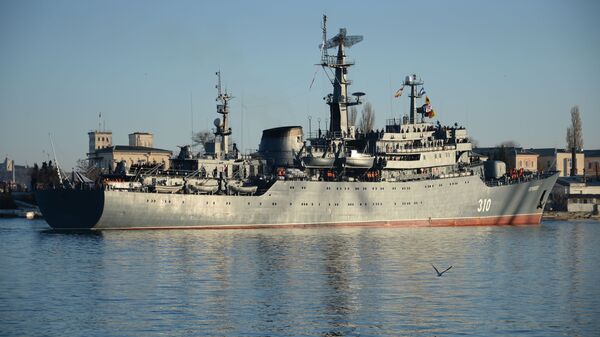 В Севастополь в рамках штурманского похода прибыл учебный корабль Перекоп с курсантами высших военно-морских учебных заведений России