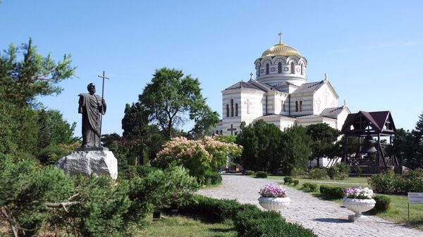 Свято-Владимирский собор и памятник апостолу Андрею Первозванному в Херсонесе