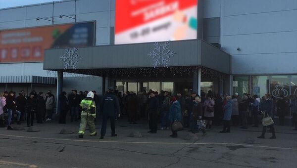 Эвакуация в торговом центре Симферополя