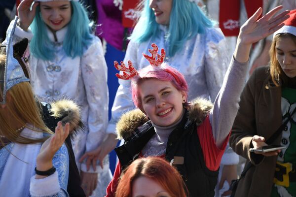 В Ялте прошел юбилейный Х парад Дедов Морозов