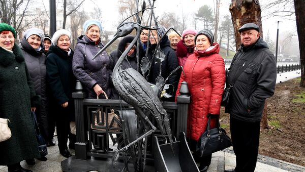 В Симферополе установили памятник цапле Симе