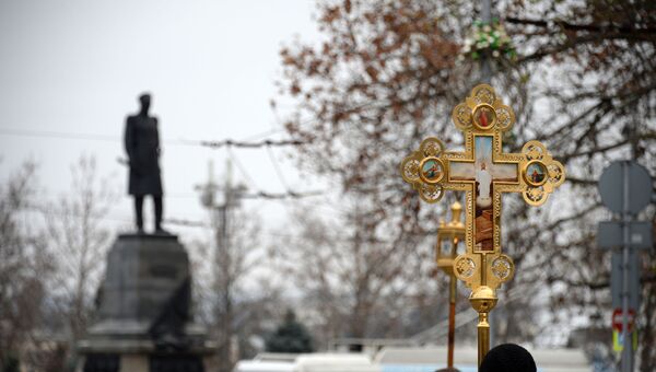 В Севастополе прошел традиционный рождественский крестный ход