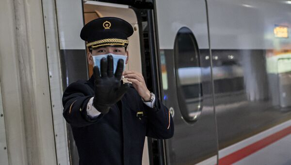 Контроллер поезда на станции в Пекине