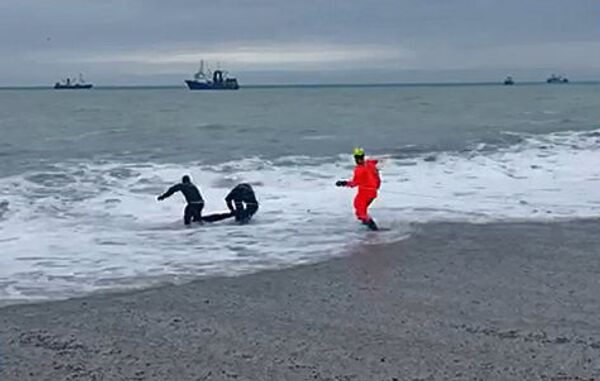 Жертва стихии: в Крыму во время шторма утонул человек - фото Жертва стихии: в Крыму во время шторма утонул человек - фото