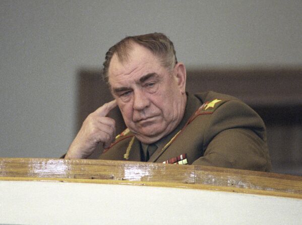 Министр обороны Маршал Советского Союза Дмитрий Язов. Архивное фото
