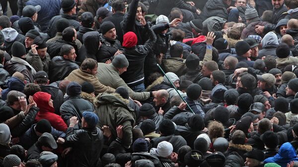 Митинги у здания Верховного совета Крыма