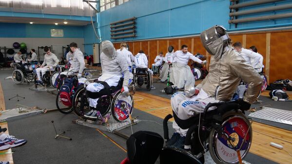Cборная России по фехтованию на колясках тренируется в Алуште
