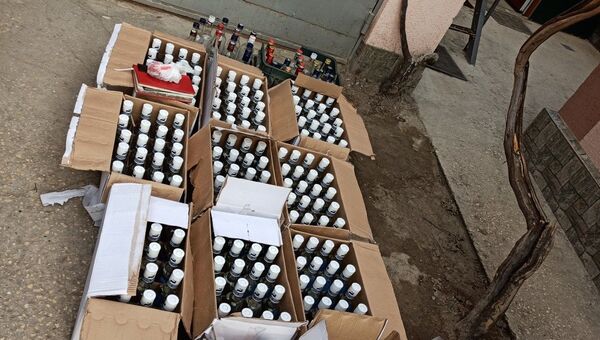 В Крыму пресечена деятельность подпольного цеха по изготовлению опасного алкоголя