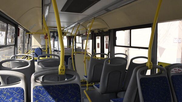 Пустой автобус изнутри
