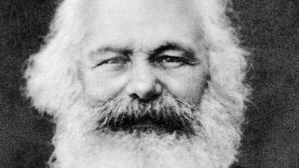 Карл Маркс (1818-1883) - идеолог социализма, автор классического научного труда по политической экономии Капитал. Критика политической экономии, основоположник марксизма