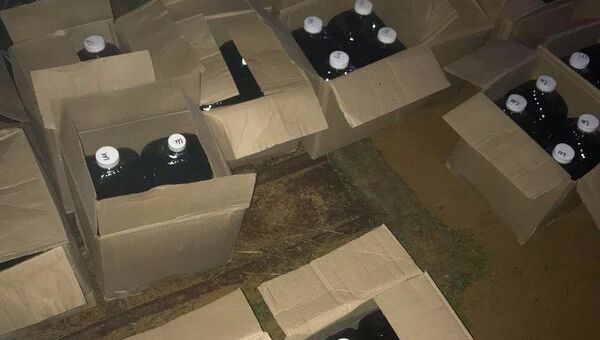 В Крыму у предпринимателя изъяли 3000 литров нелегального спирта