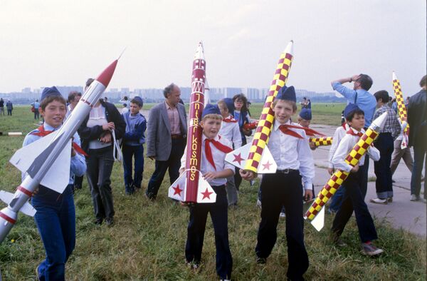 Юные конструкторы ракет, 1987 год
