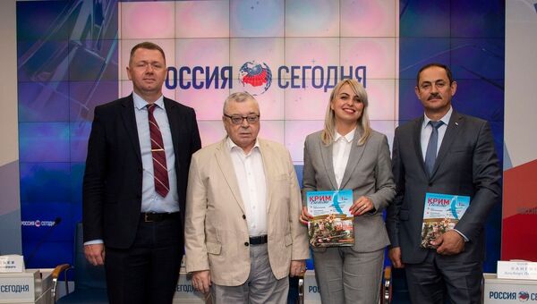 Презентация первого украиноязычного журнала Крим сьогодні в мультимедийном пресс-центре МИА Россия сегодня