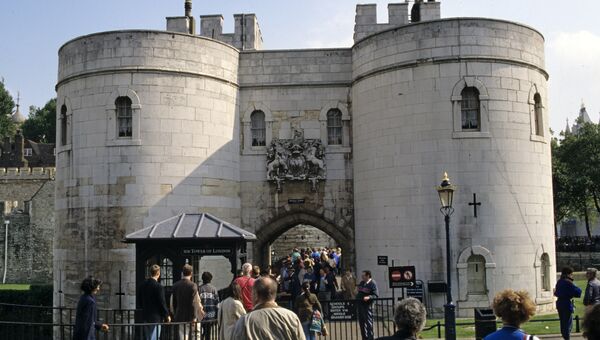 Тауэр - крепость и музей на северном берегу Темзы, в центре Лондона