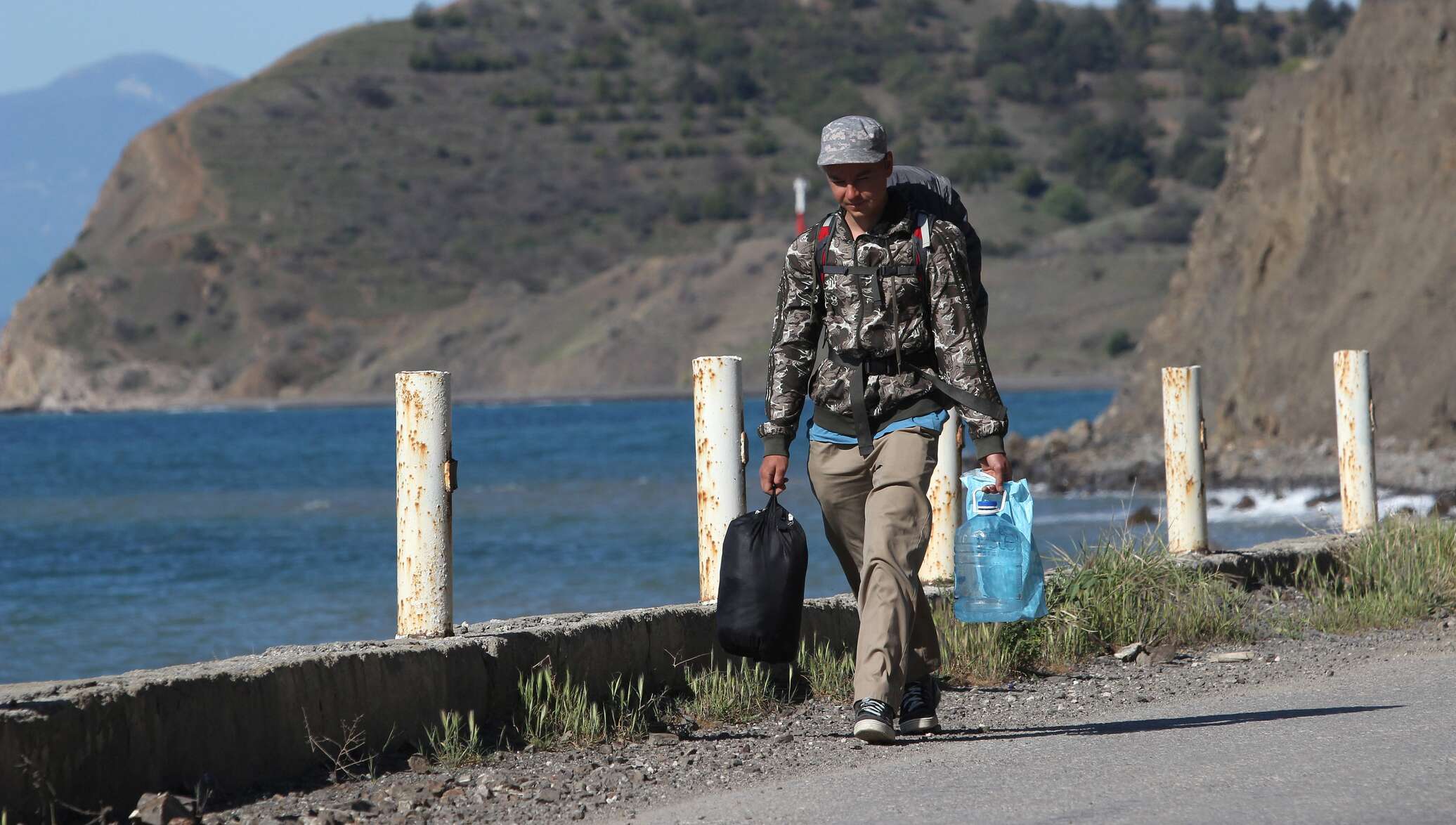 Вода в крым поступает. Ситуация в Крыму. Кризис в Крыму. Крымский кризис фото.