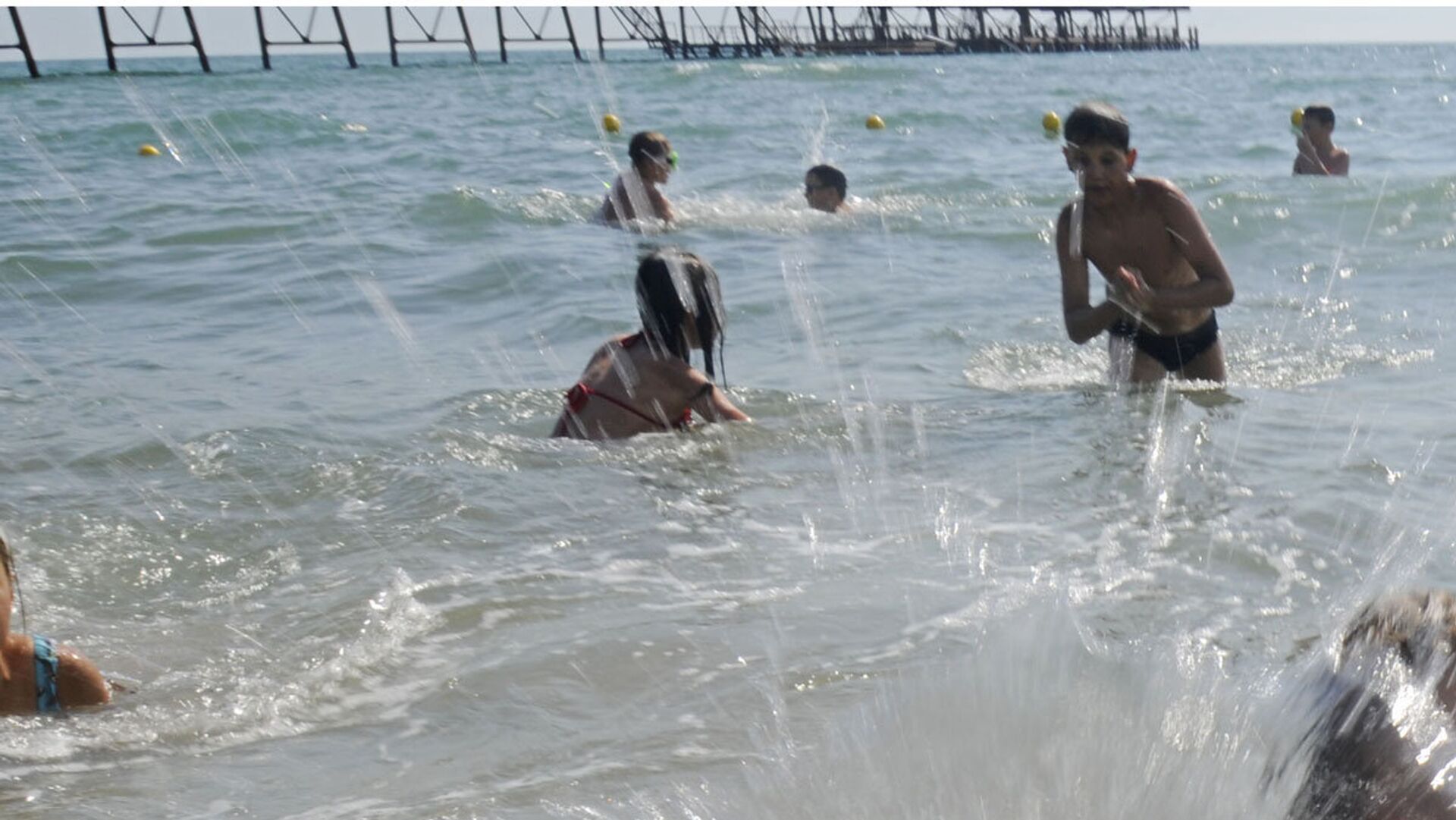 Дети купаются в море  - РИА Новости, 1920, 24.05.2023