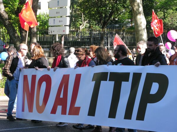 Акции протеста против соглашений о трансатлантической торговле в Европе Акции протеста против соглашений о трансатлантической торговле в Европе